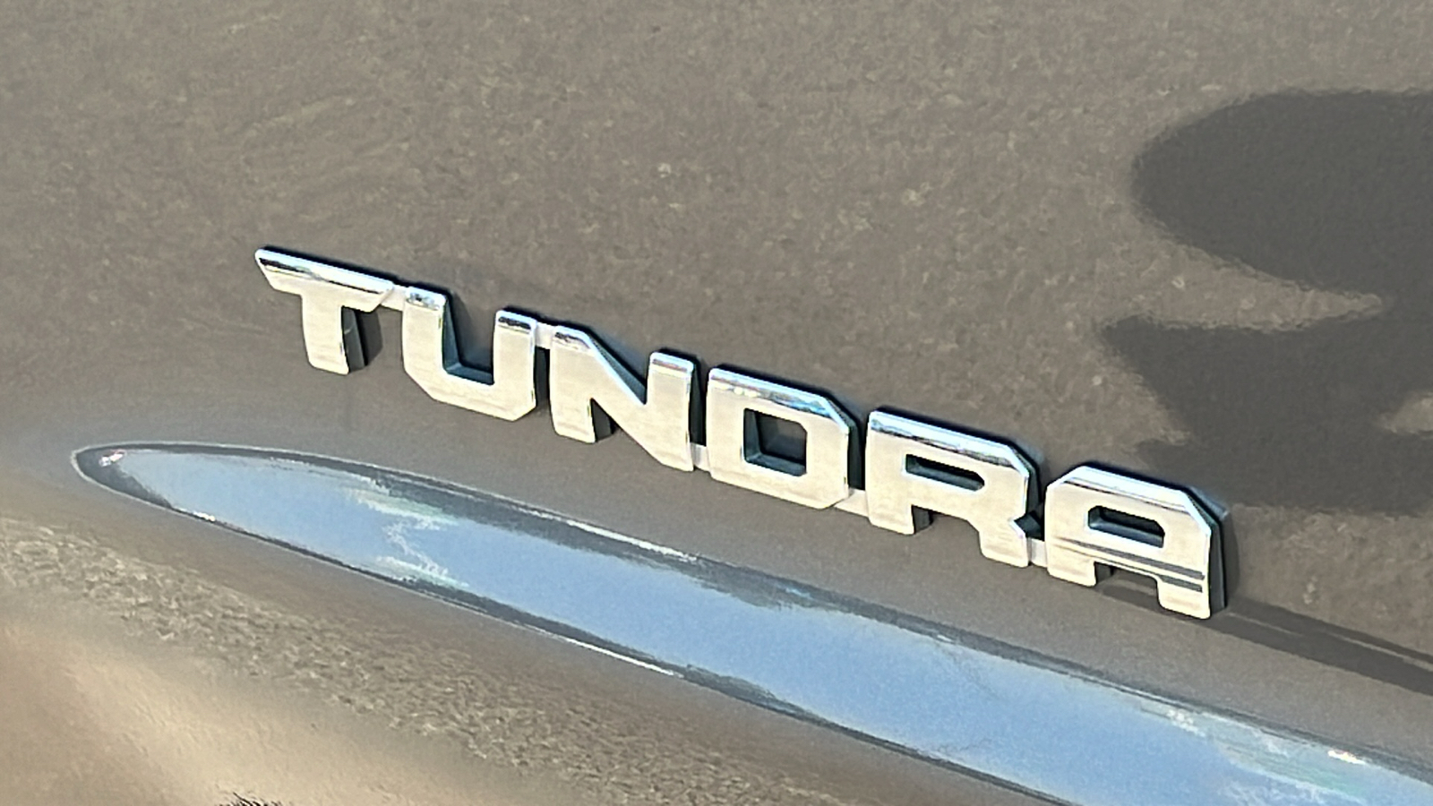 2015 Toyota Tundra SR5 CrewMax 5.7L V8 6-Spd AT 8