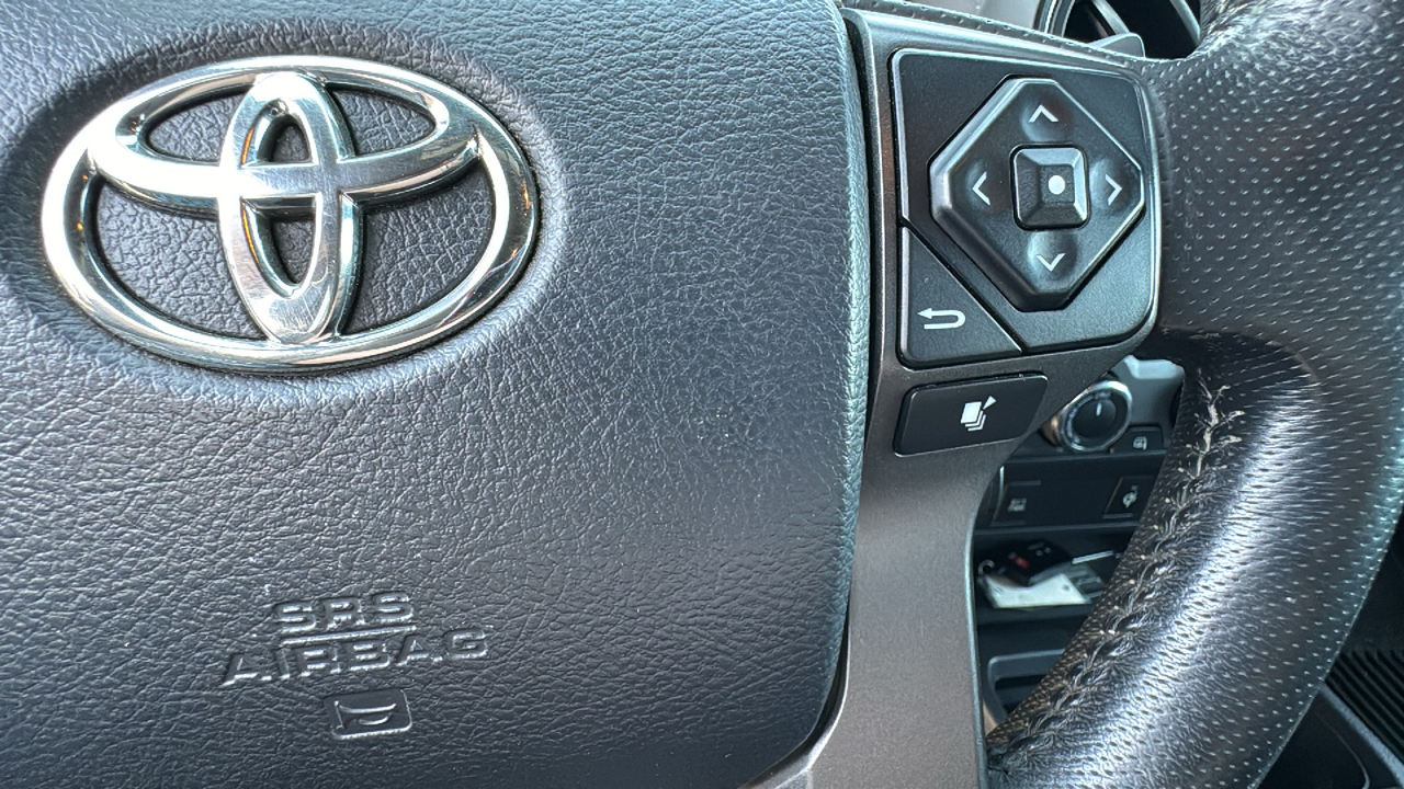 2016 Toyota Tacoma TRD Off Road 4WD Double Cab V6 AT 33