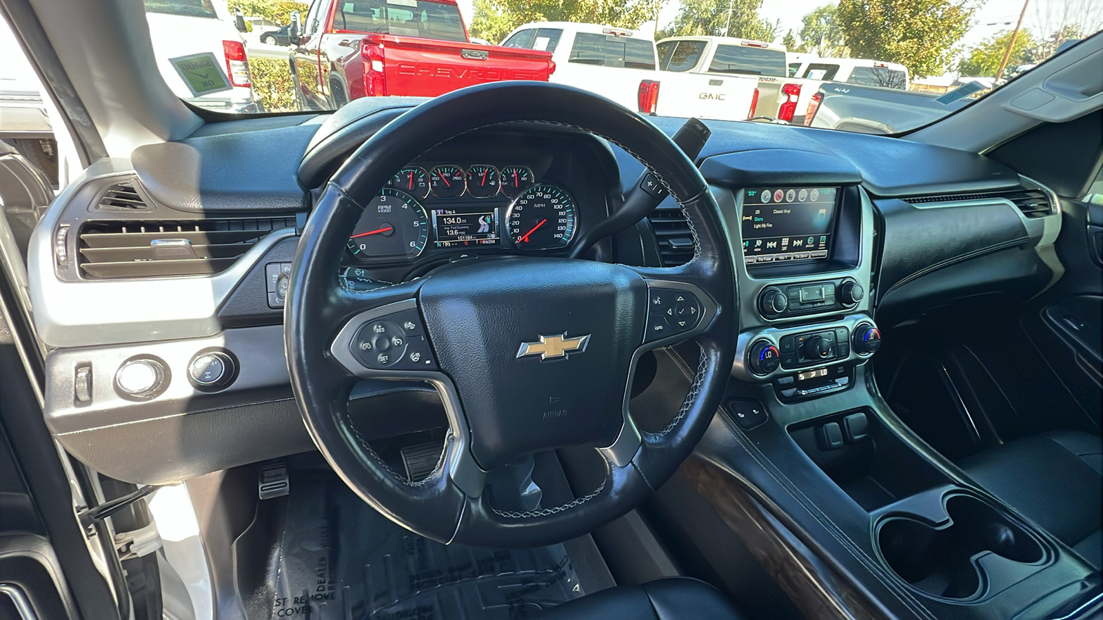 2016 Chevrolet Suburban LT 2