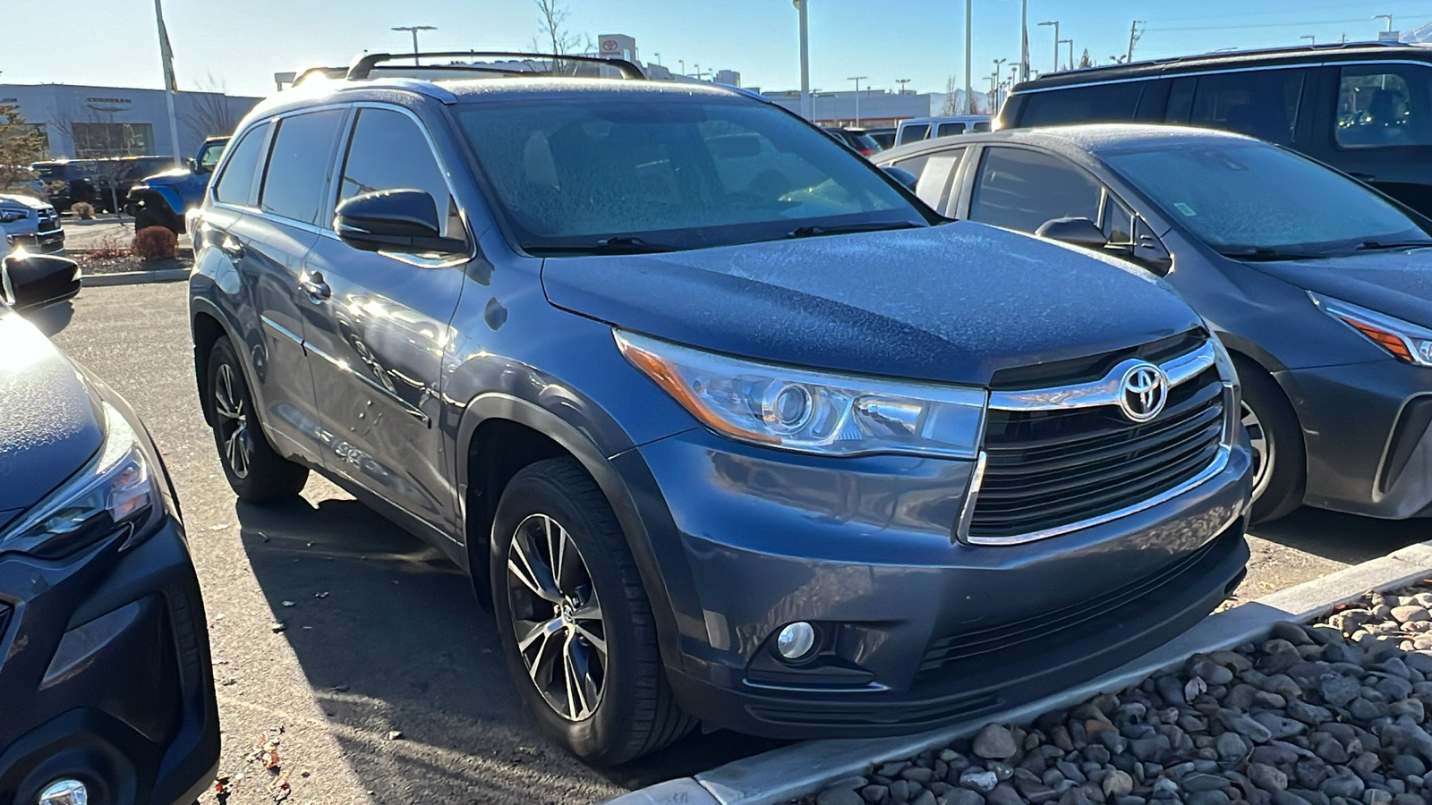 2016 Toyota Highlander XLE 3