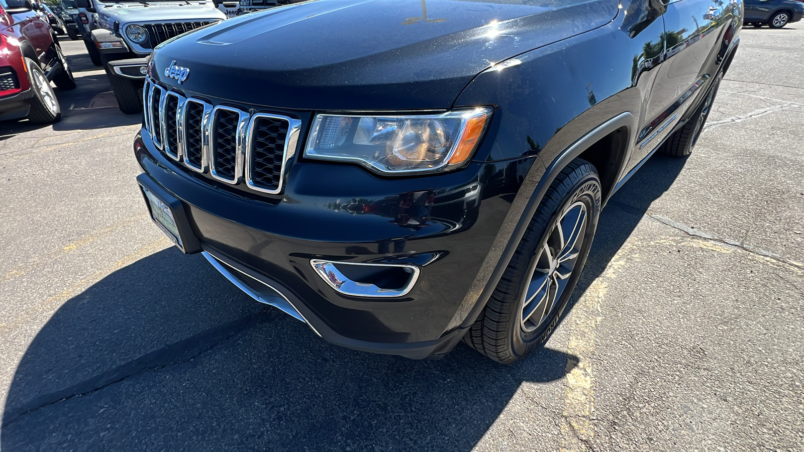 2017 Jeep Grand Cherokee Limited 22