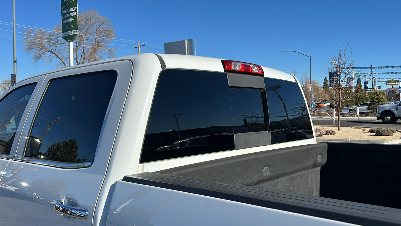 2017 GMC Sierra 2500HD Denali 4WD Crew Cab 153.7 37