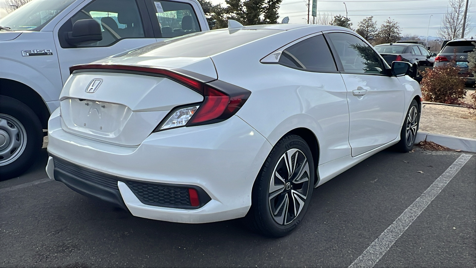 2017 Honda Civic EX-L 4