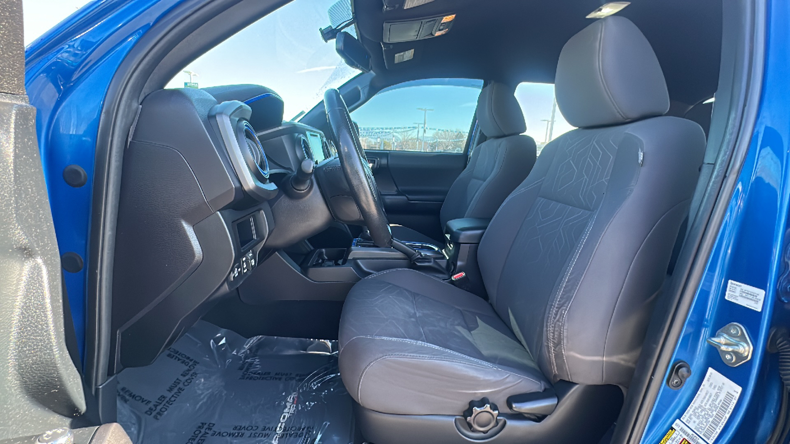 2017 Toyota Tacoma TRD Sport Double Cab 5 Bed V6 4x4 AT 11