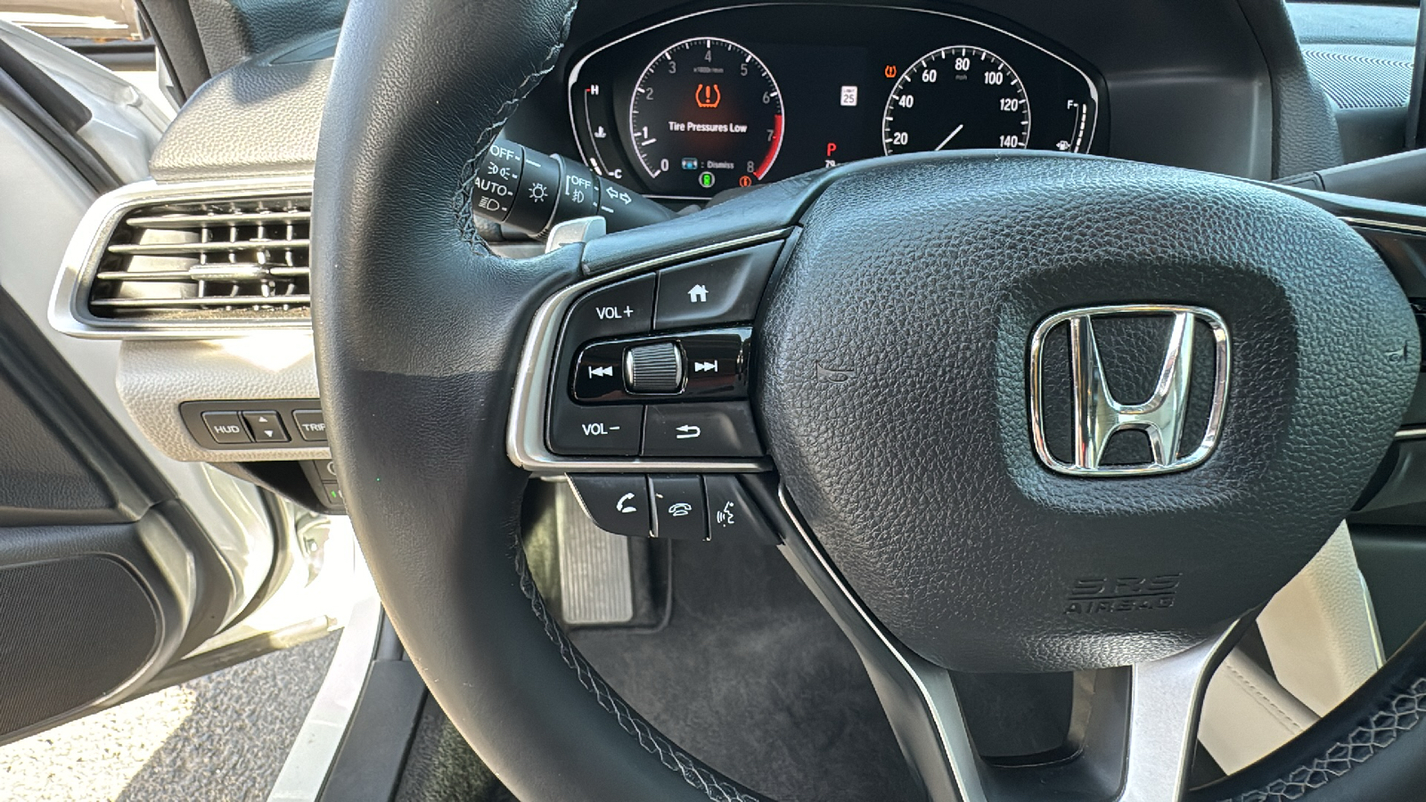 2018 Honda Accord Touring 1.5T 31