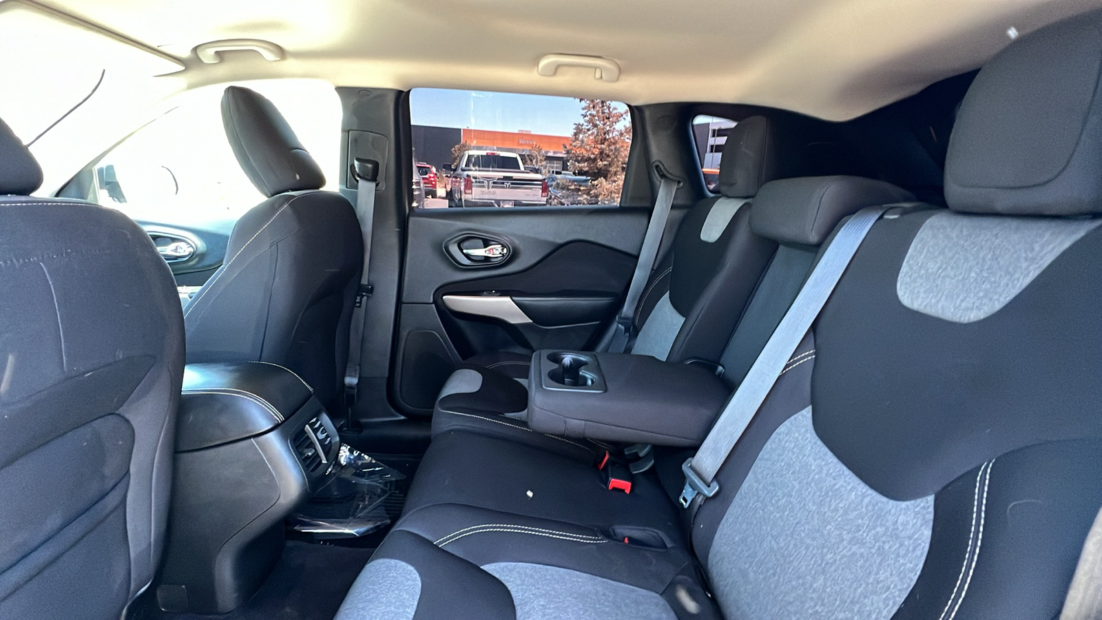 2018 Jeep Cherokee Latitude 12