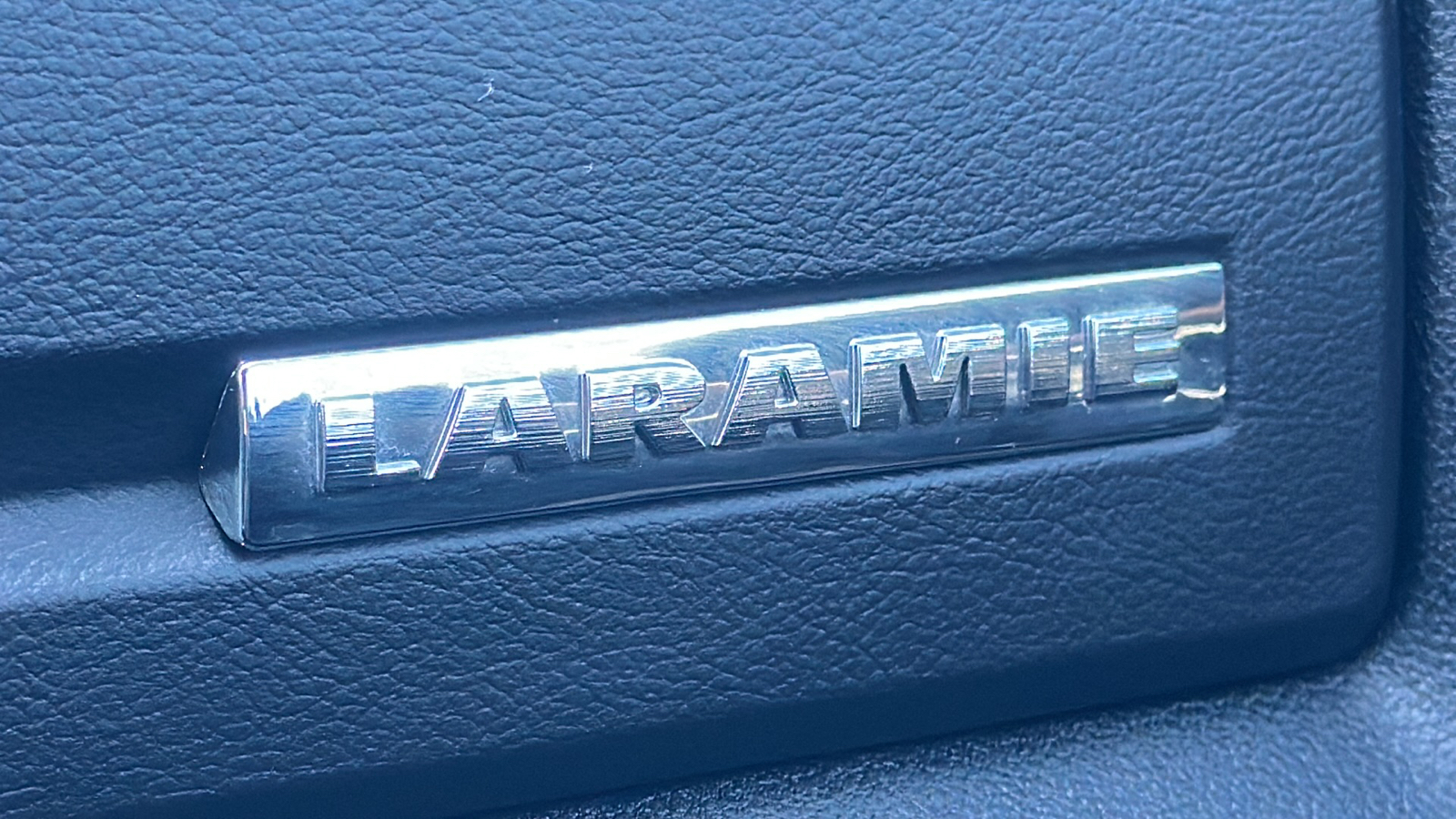 2018 Ram 2500 Laramie 4x4 Crew Cab 64 Box 31