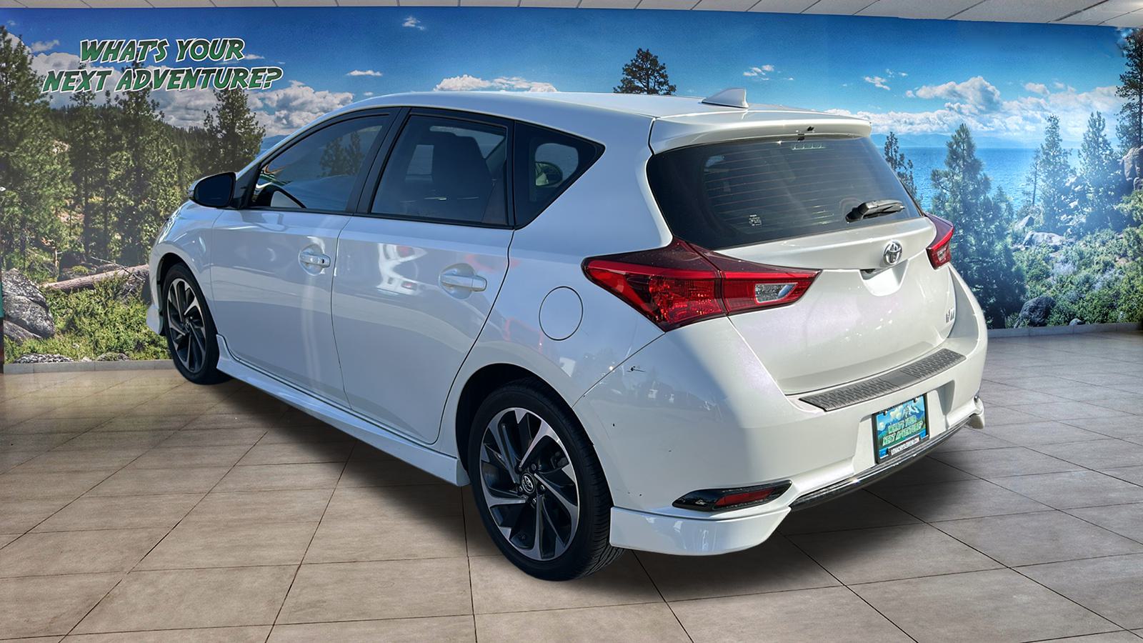 2018 Toyota Corolla iM  4