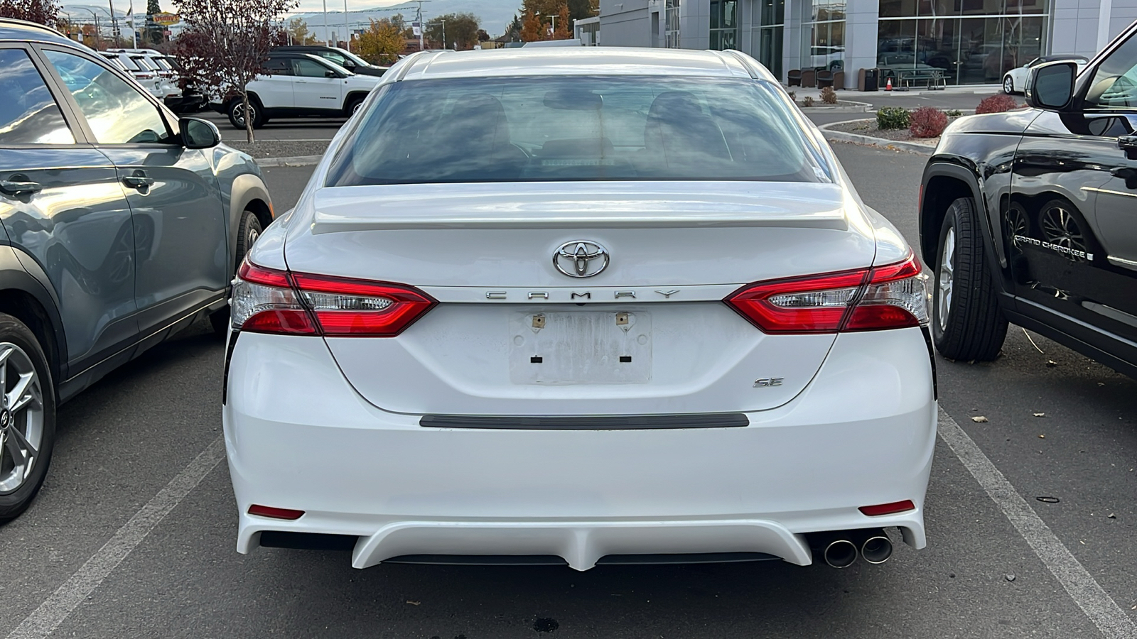 2018 Toyota Camry SE 9