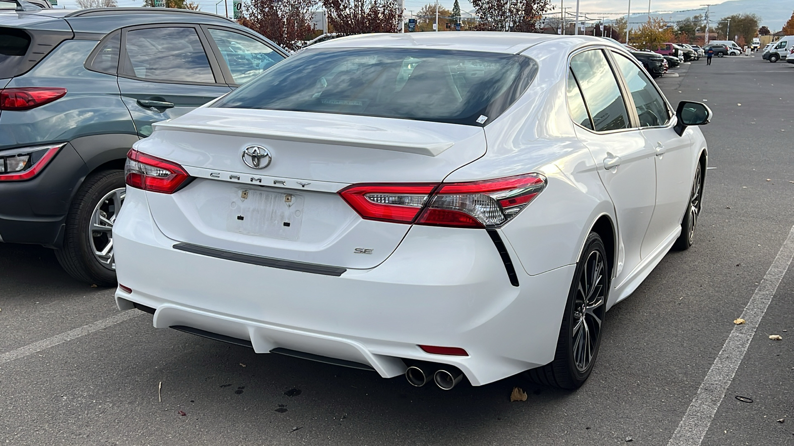 2018 Toyota Camry SE 10