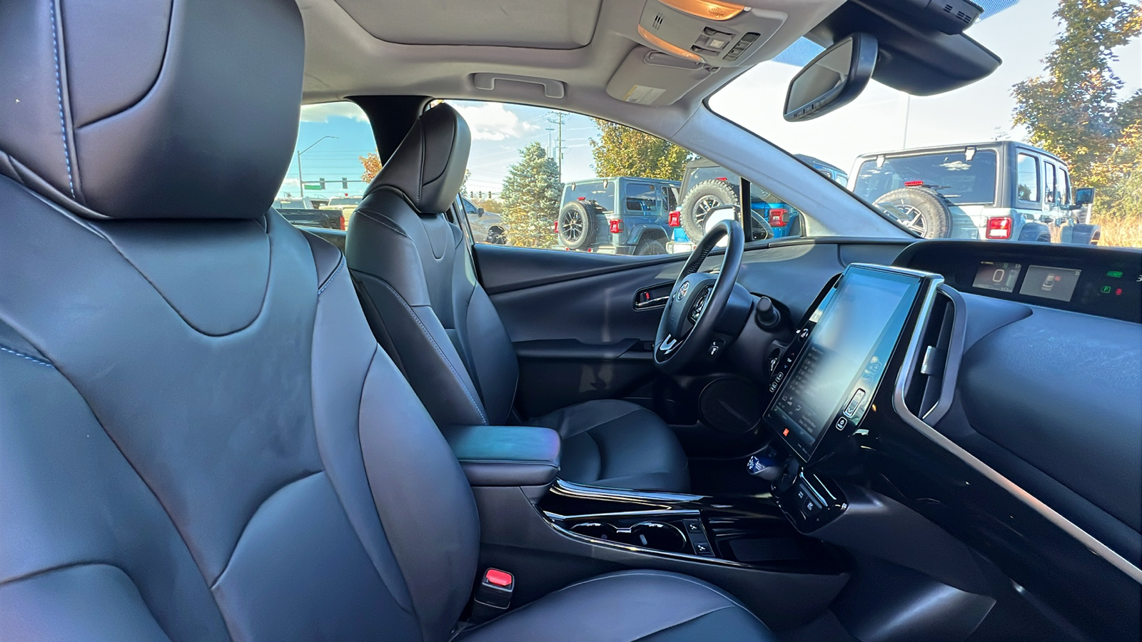 2019 Toyota Prius Limited 14