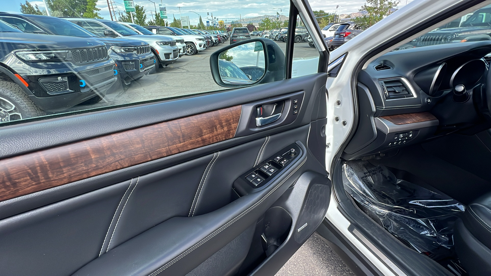 2019 Subaru Outback Limited 24