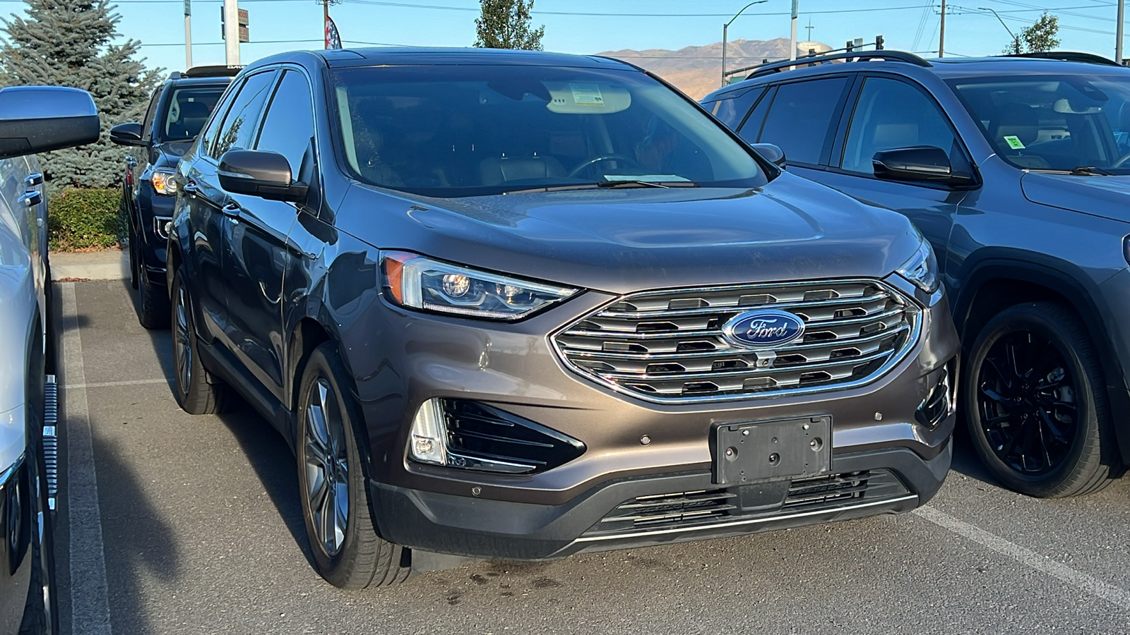 2019 Ford Edge Titanium 3