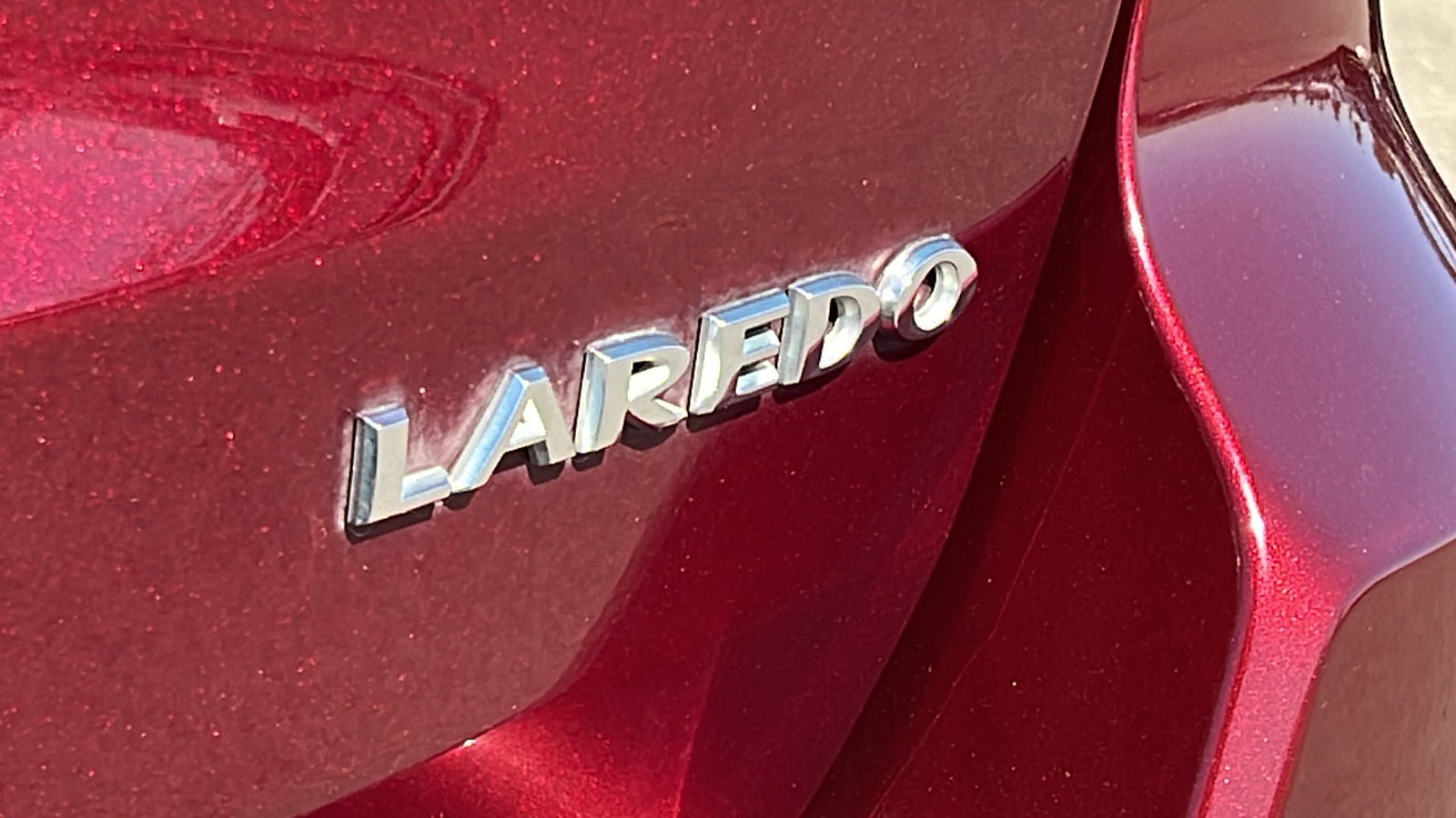 2019 Jeep Grand Cherokee Laredo 33