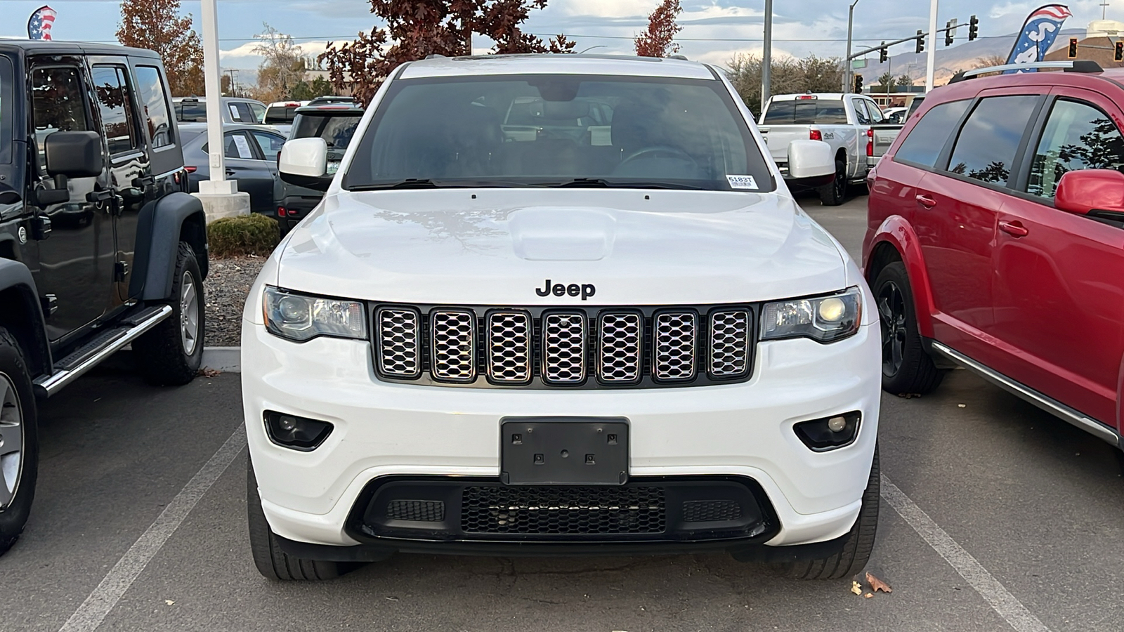 2019 Jeep Grand Cherokee Altitude 2