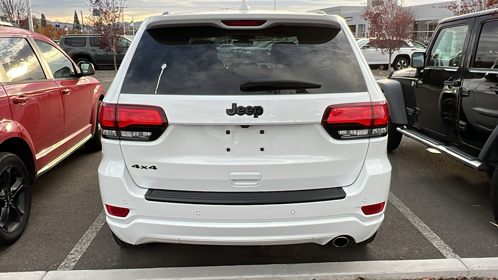 2019 Jeep Grand Cherokee Altitude 8