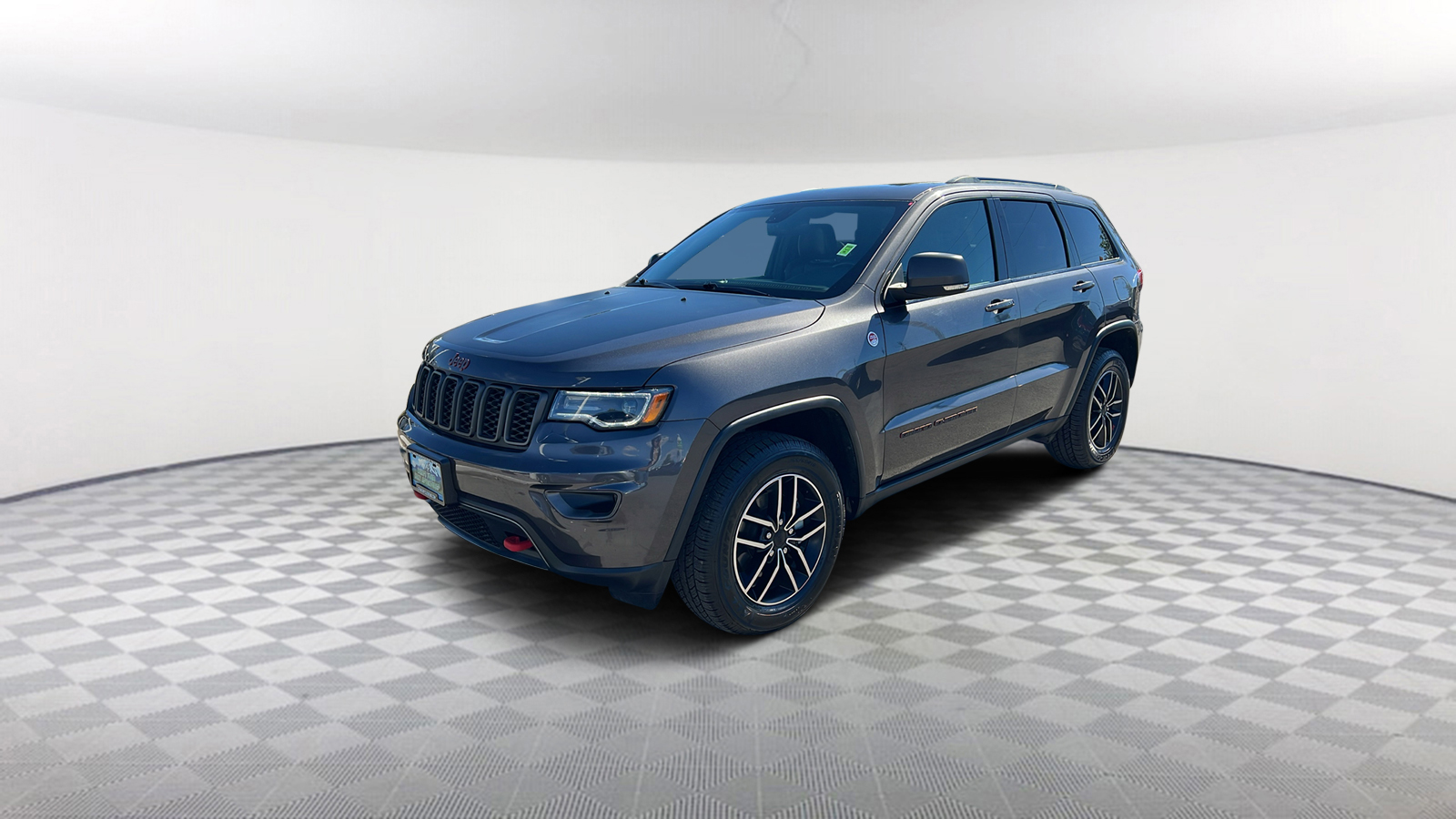 2019 Jeep Grand Cherokee Trailhawk 1