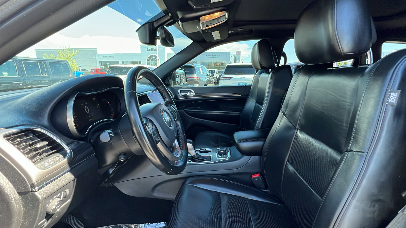 2019 Jeep Grand Cherokee Limited 11