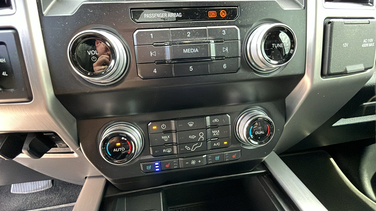 2019 Ford Super Duty F-250 SRW Platinum 4WD Crew Cab 6.75 Box 27
