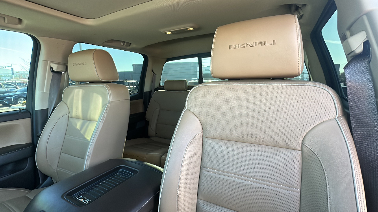 2019 GMC Sierra 2500HD Denali 4WD Crew Cab 153.7 44