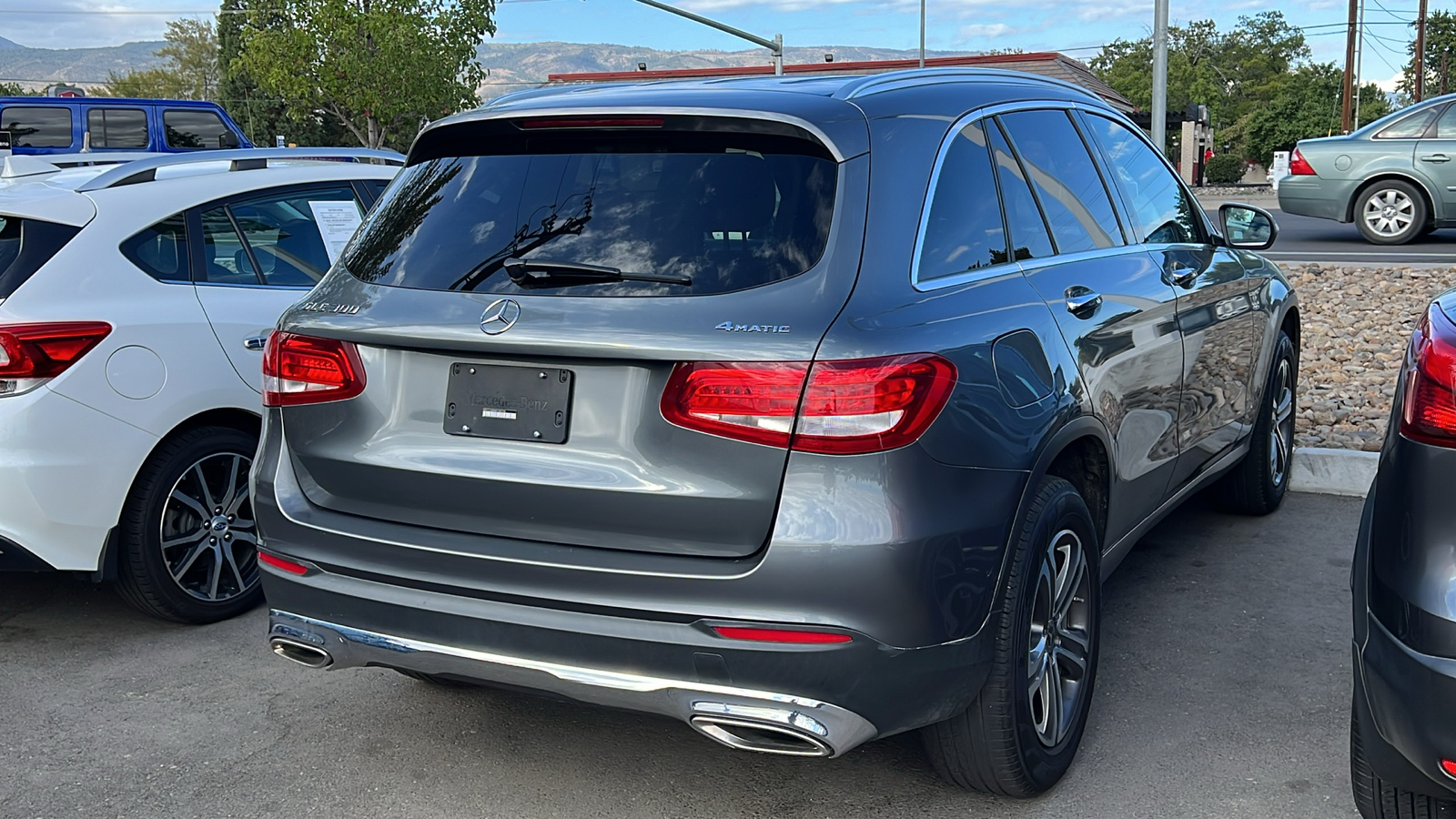 2019 Mercedes-Benz GLC GLC 300 8