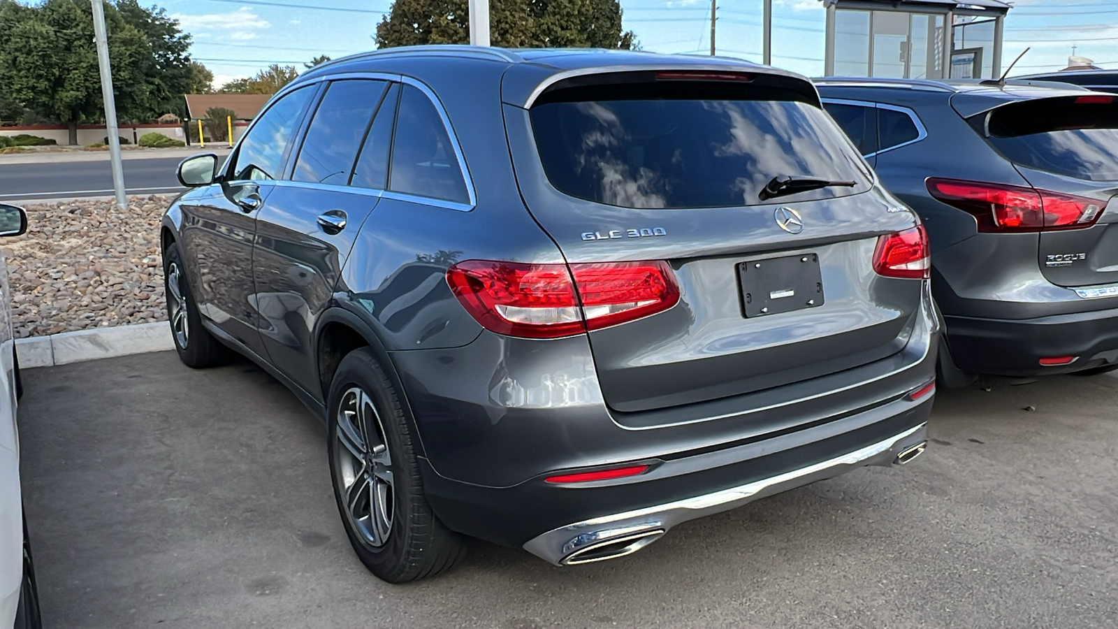 2019 Mercedes-Benz GLC GLC 300 10