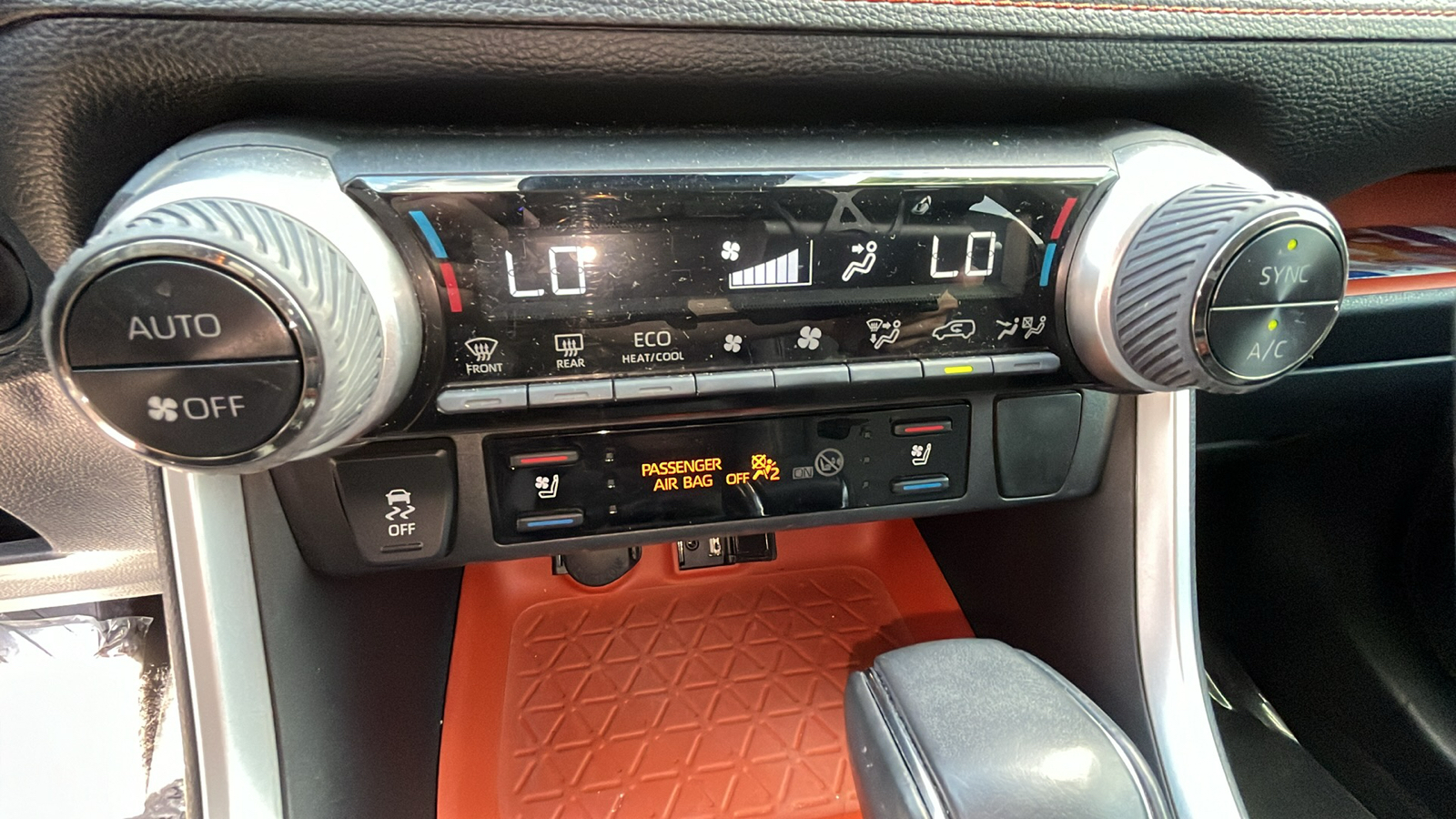 2019 Toyota RAV4 Adventure 27