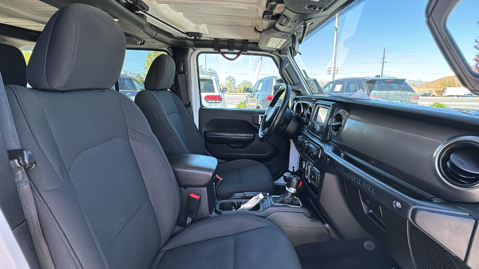 2019 Jeep Wrangler Unlimited Sport S 17