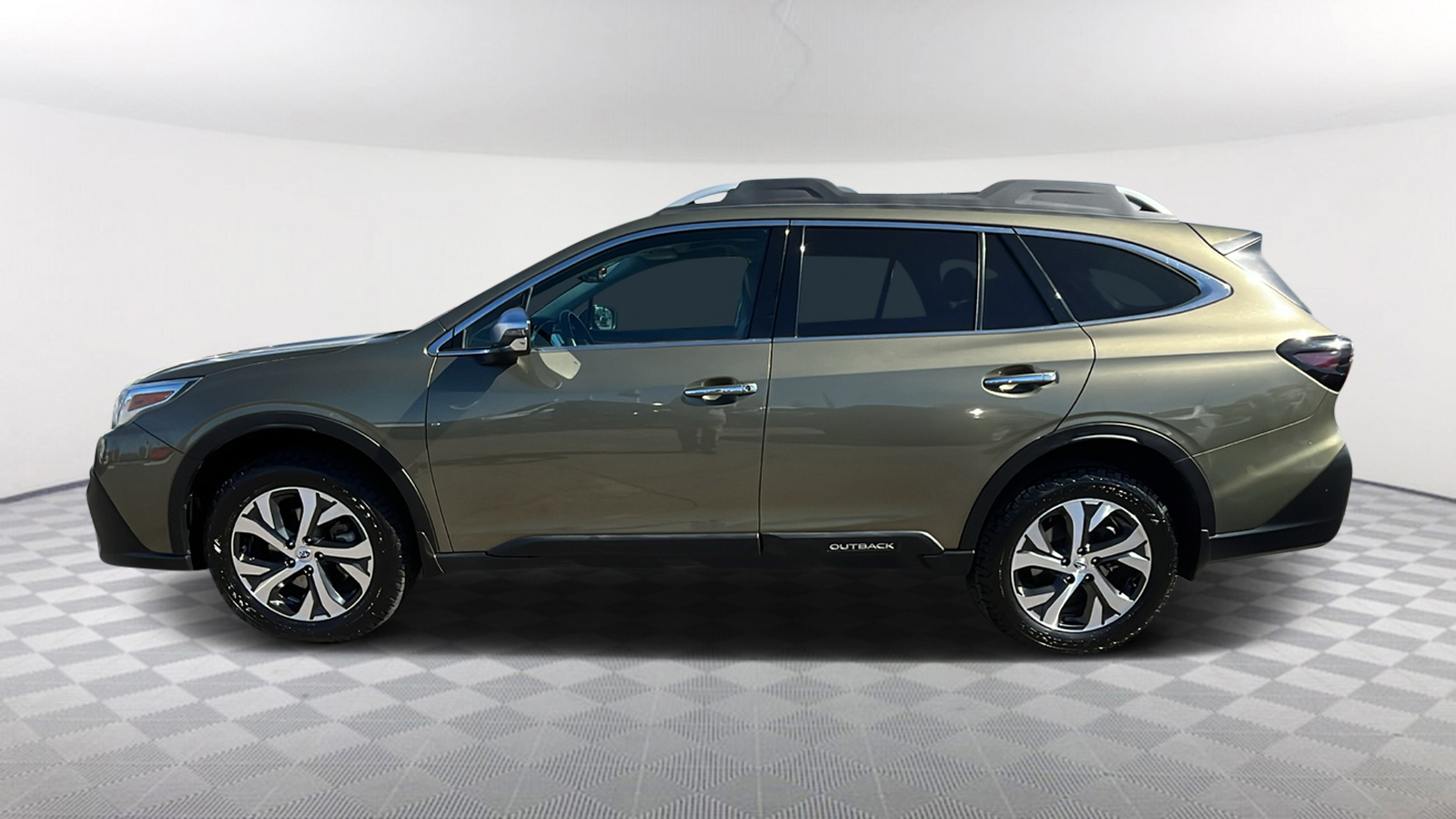 2020 Subaru Outback Touring 3