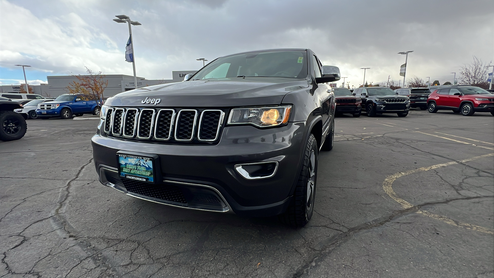 2020 Jeep Grand Cherokee Limited 23