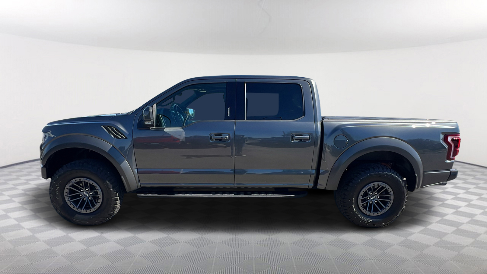 2020 Ford F-150 Raptor 4WD SuperCrew 5.5 Box 3