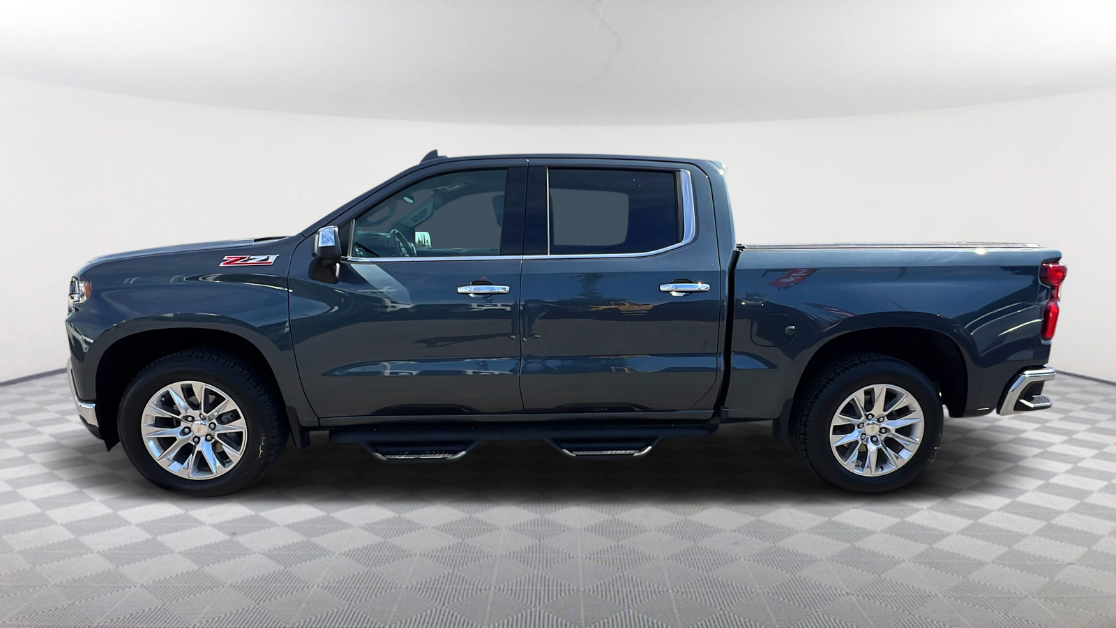 2020 Chevrolet Silverado 1500 LTZ 4WD Crew Cab 147 3