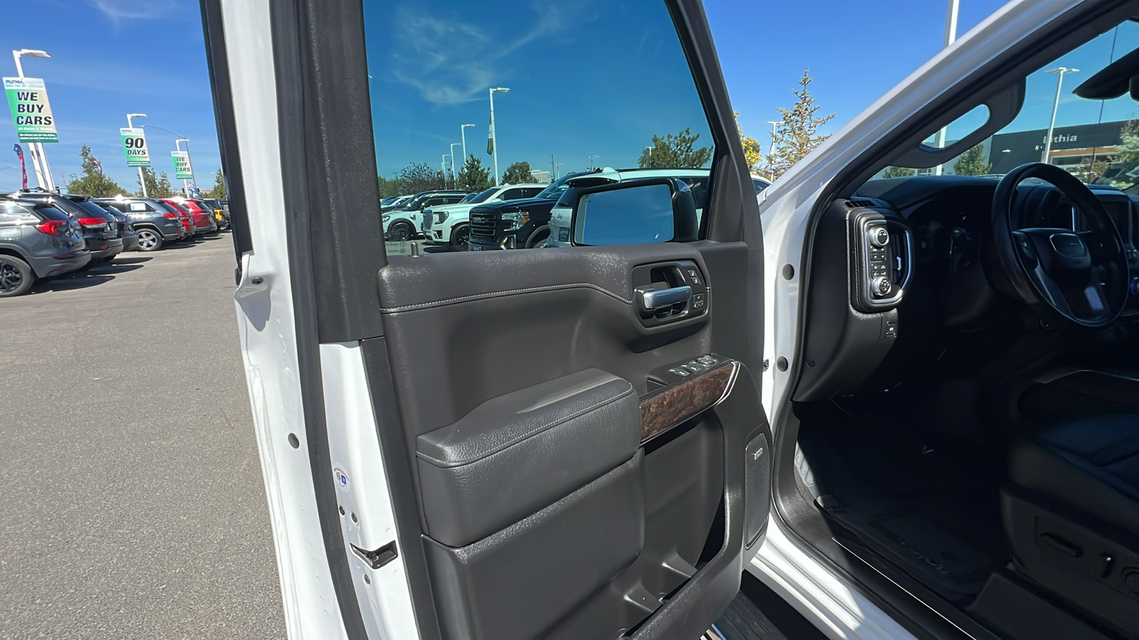 2020 GMC Sierra 1500 Denali 4WD Crew Cab 147 25