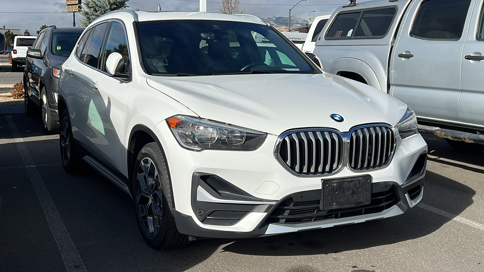 2021 BMW X1 xDrive28i 3