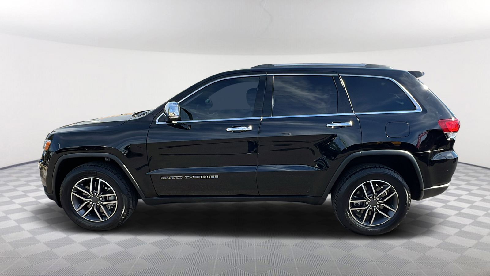 2021 Jeep Grand Cherokee Limited 3