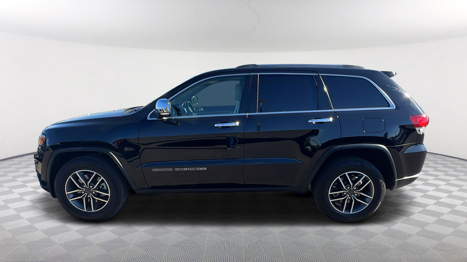 2021 Jeep Grand Cherokee Limited 3