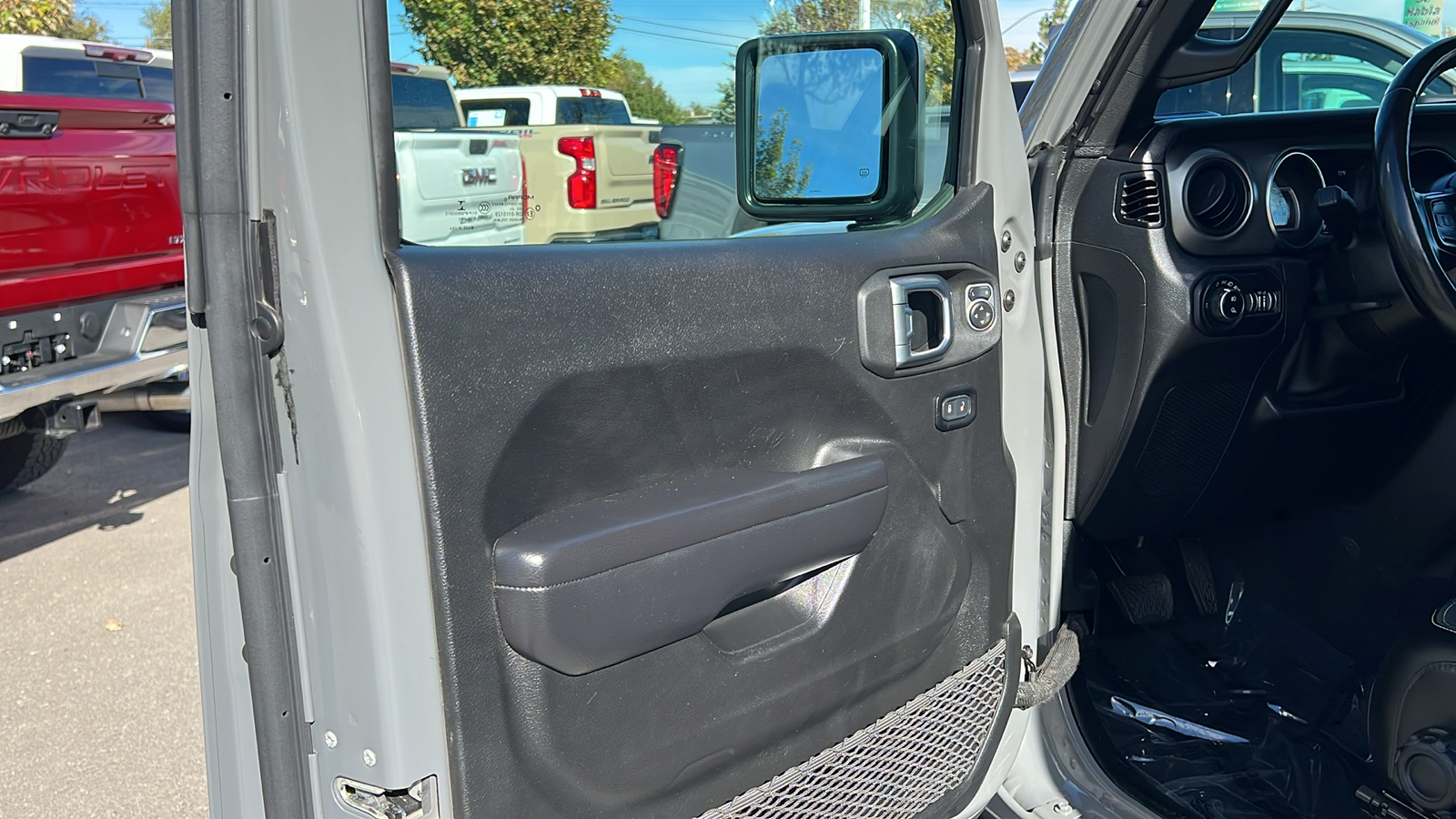 2021 Jeep Gladiator Freedom 4x4 25