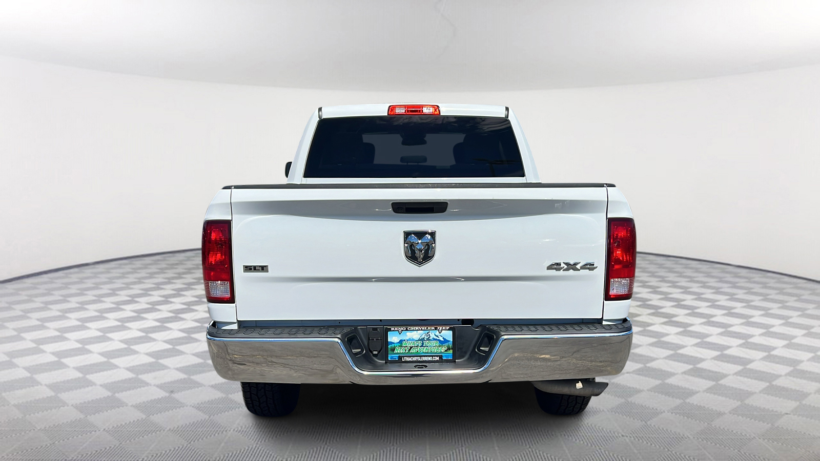 2021 Ram 1500 Classic SLT 4x4 Crew Cab 64 Box 5