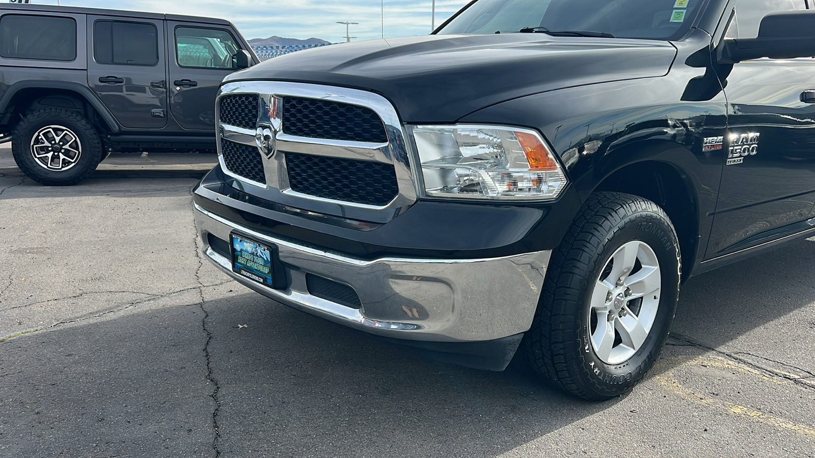 2021 Ram 1500 Classic SLT 4x4 Crew Cab 64 Box 22