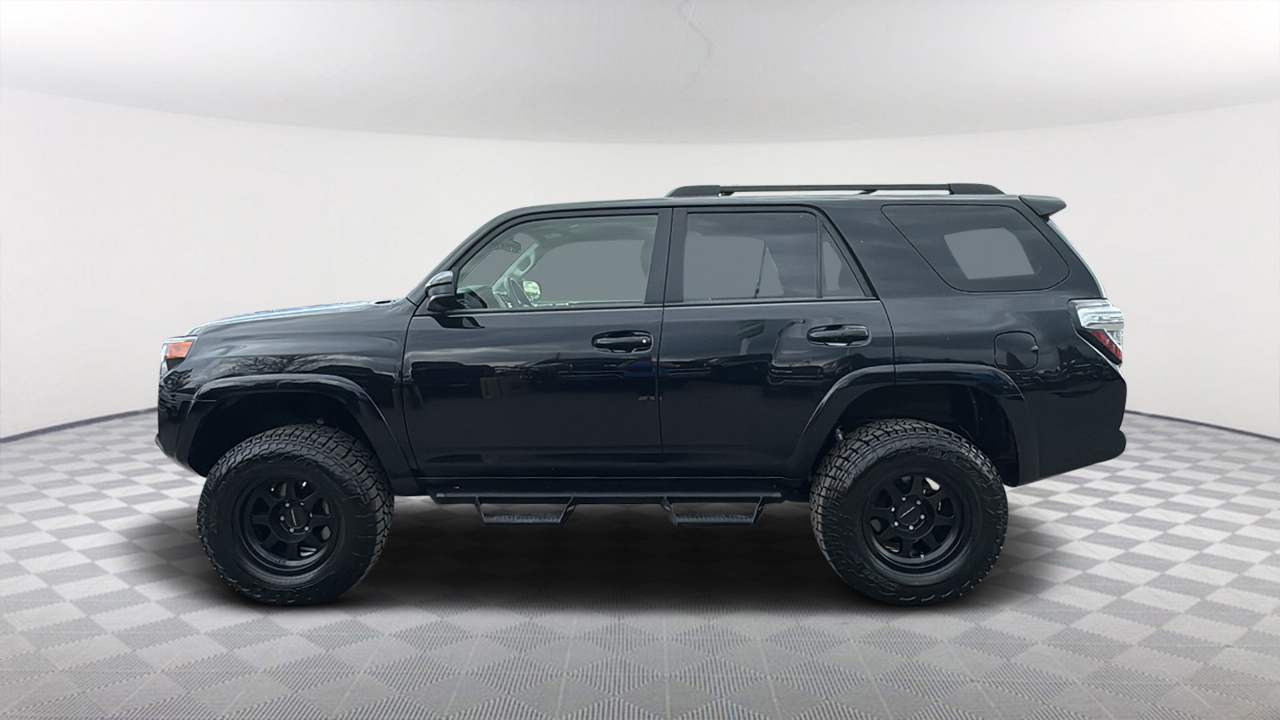 2022 Toyota 4Runner Trail Special Edition 3