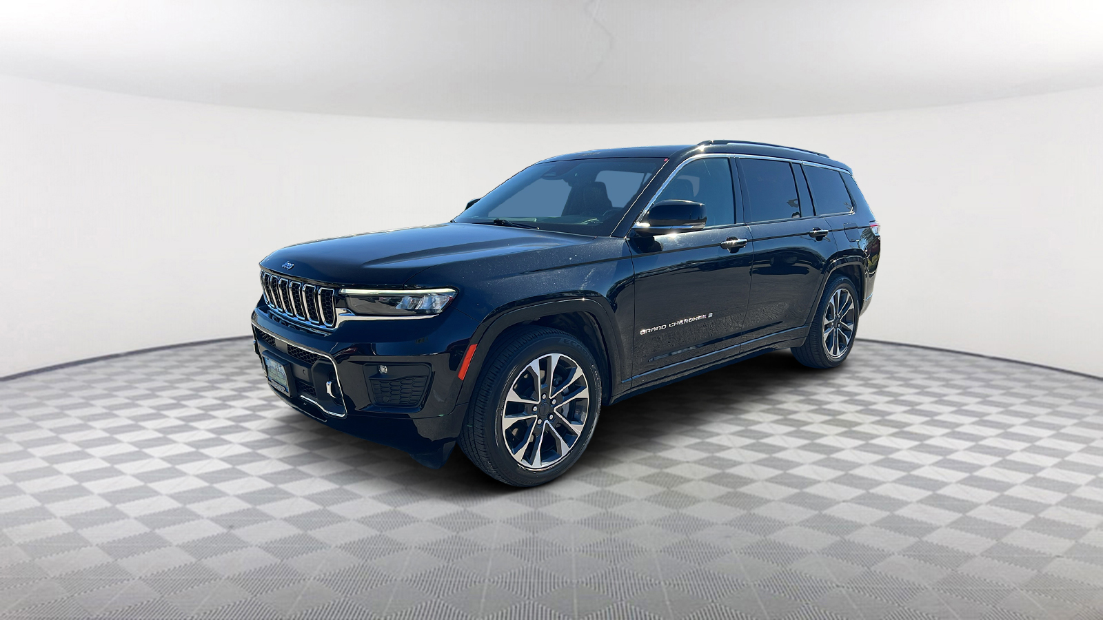 2022 Jeep Grand Cherokee L Overland 1