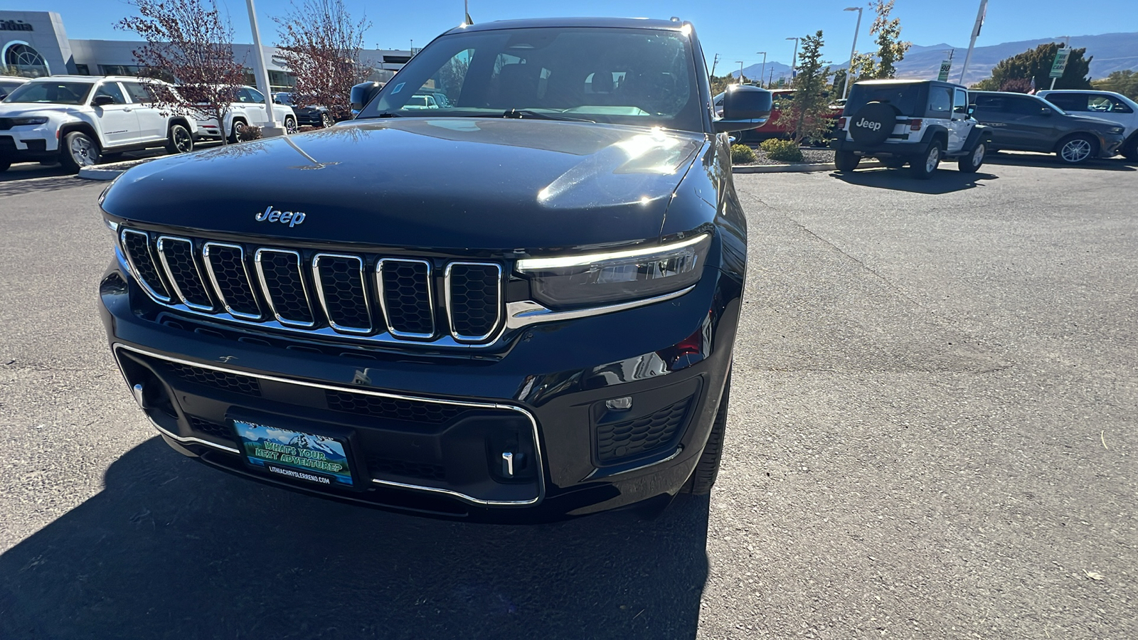 2022 Jeep Grand Cherokee L Overland 22