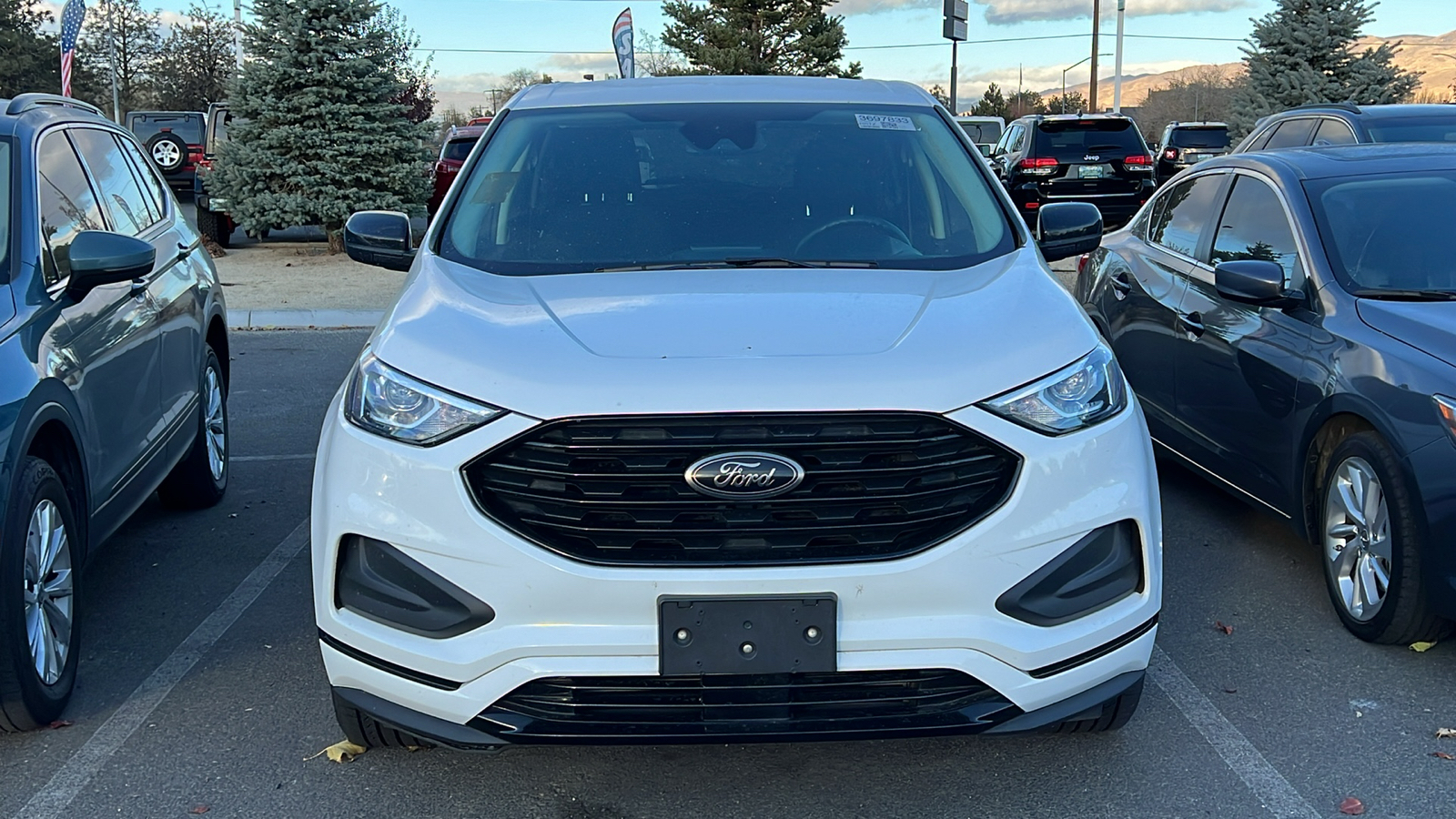 2022 Ford Edge SE 2