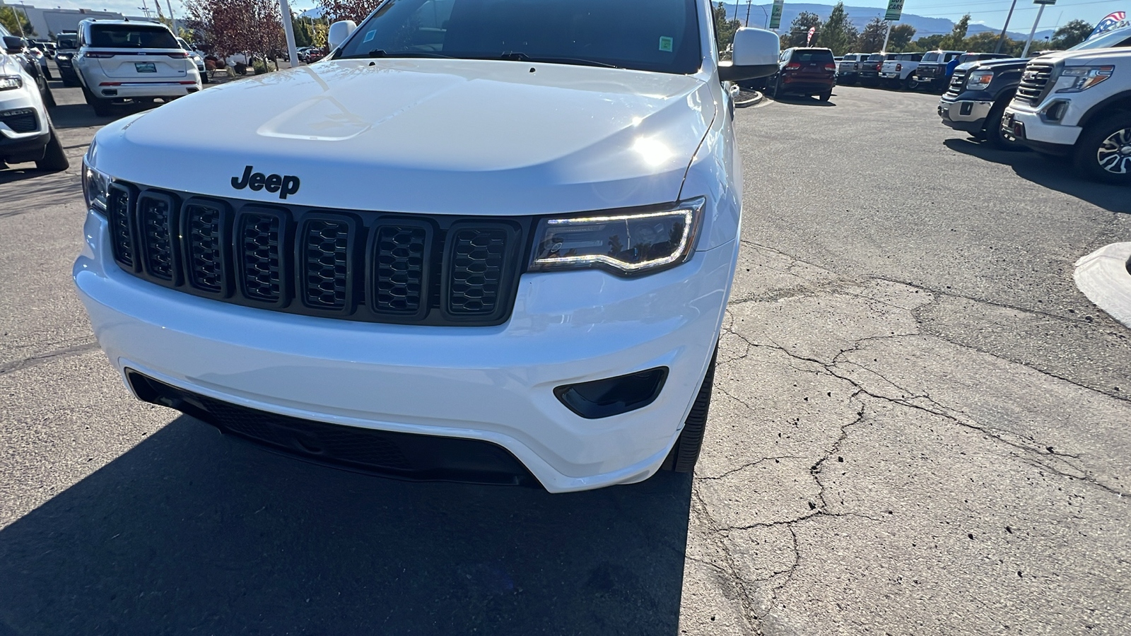 2022 Jeep Grand Cherokee WK Laredo X 22