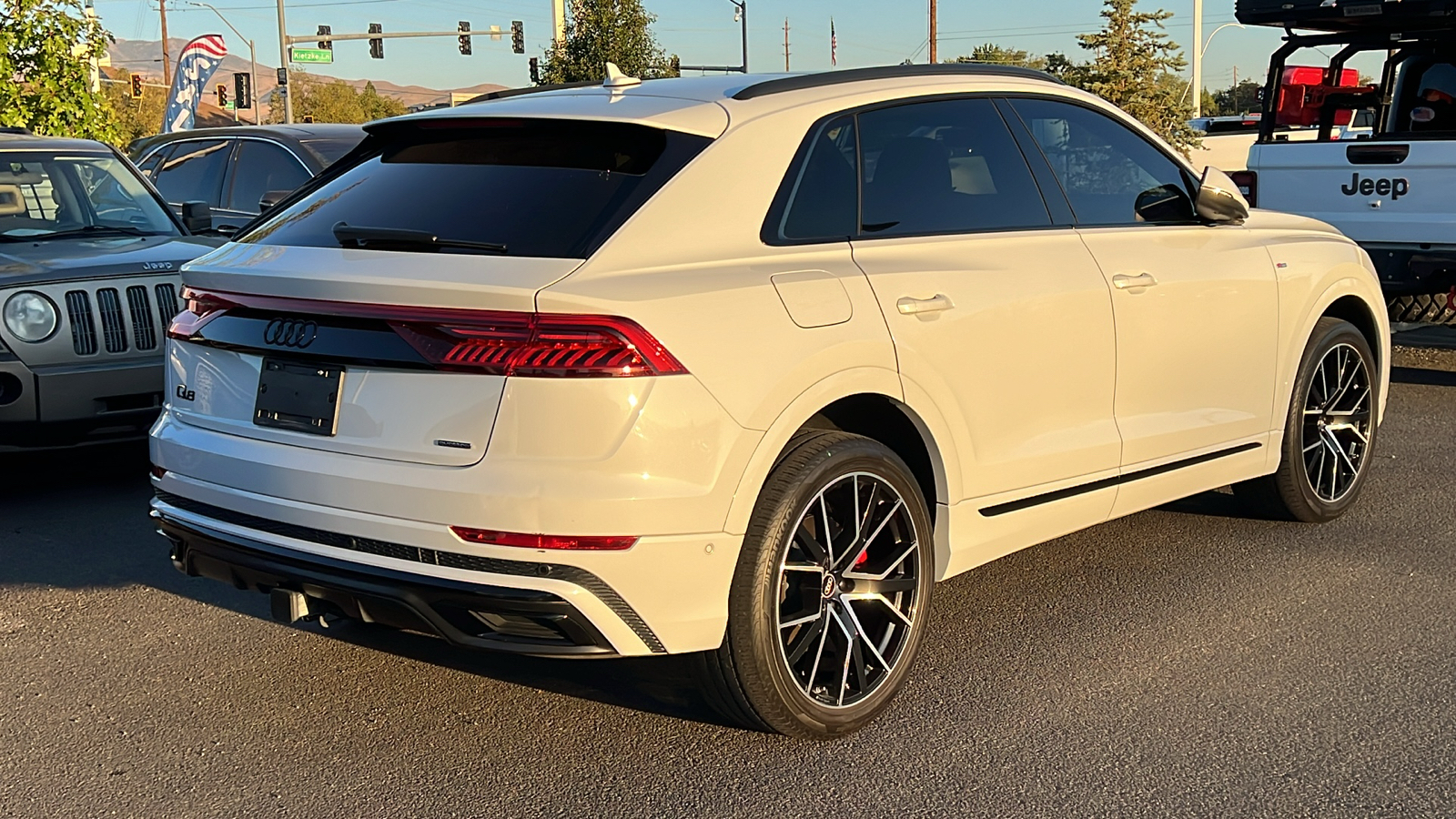 2022 Audi Q8 Premium Plus 3