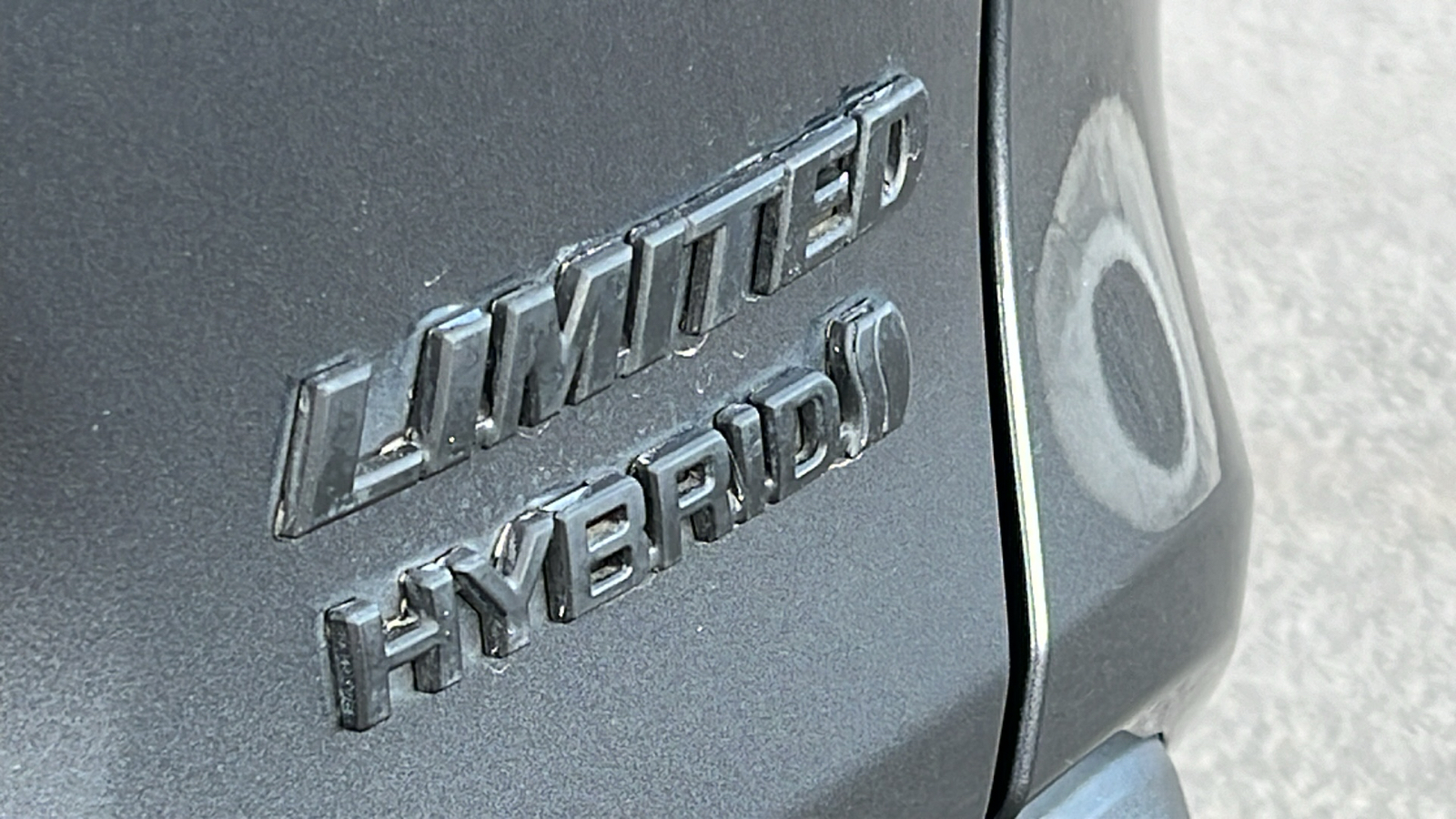 2022 Toyota RAV4 Hybrid Limited 28