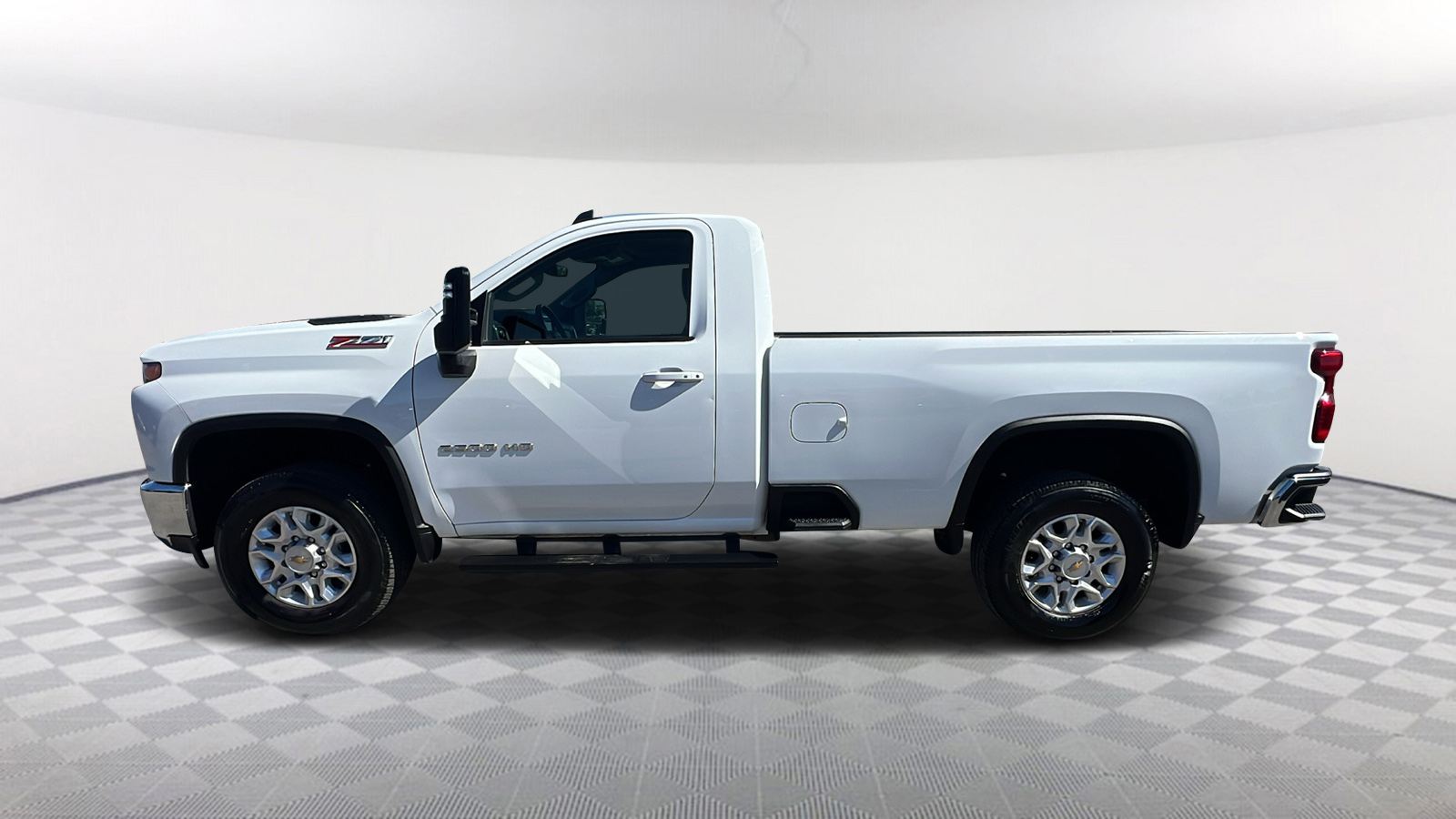 2022 Chevrolet Silverado 2500HD LT 4WD Reg Cab 142 3