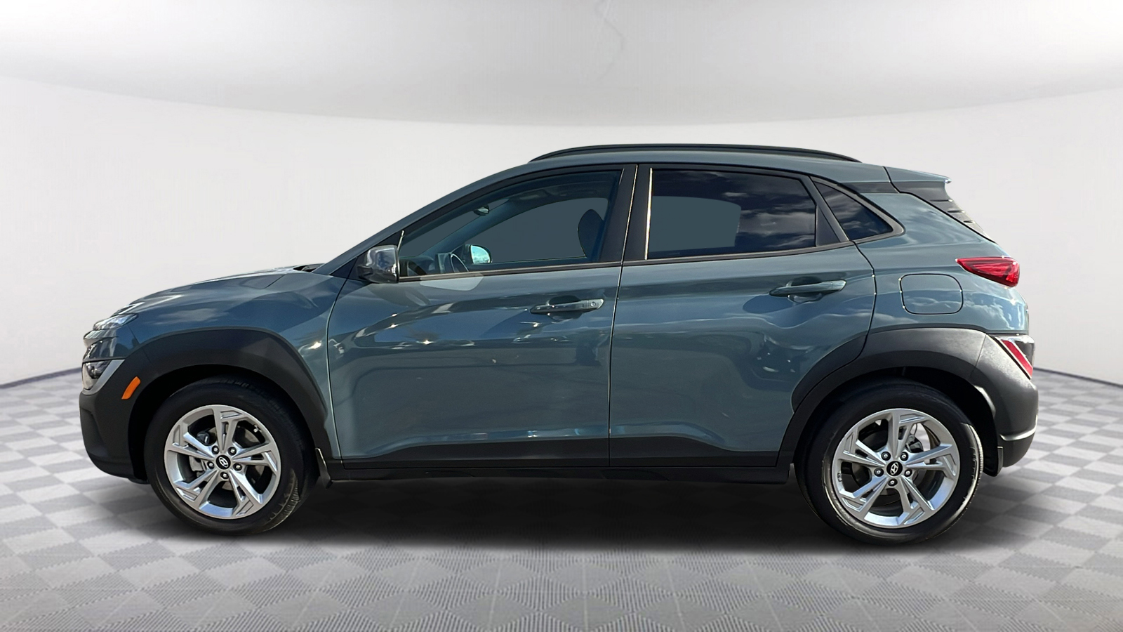 2022 Hyundai Kona SEL 3