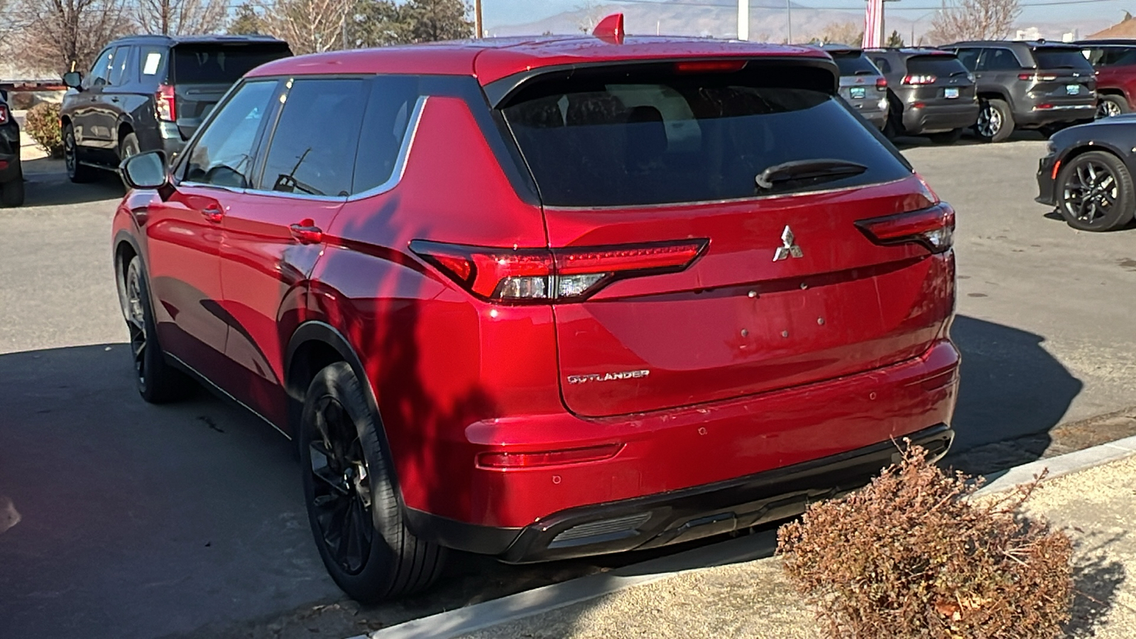 2022 Mitsubishi Outlander Black Edition 7