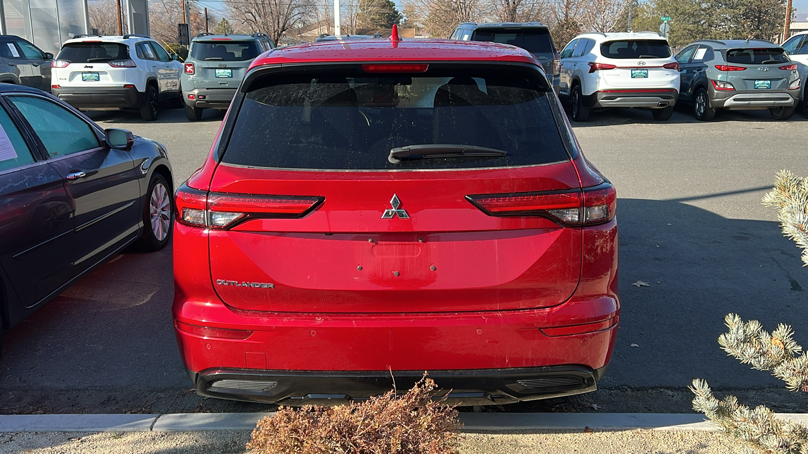 2022 Mitsubishi Outlander Black Edition 8